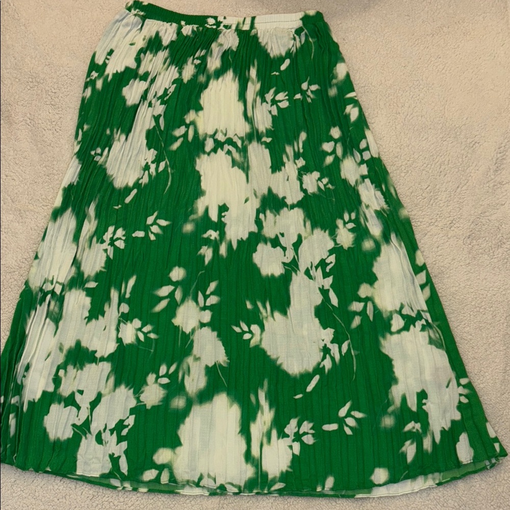 Vera Wang Green and White Midi A-Line Skirt